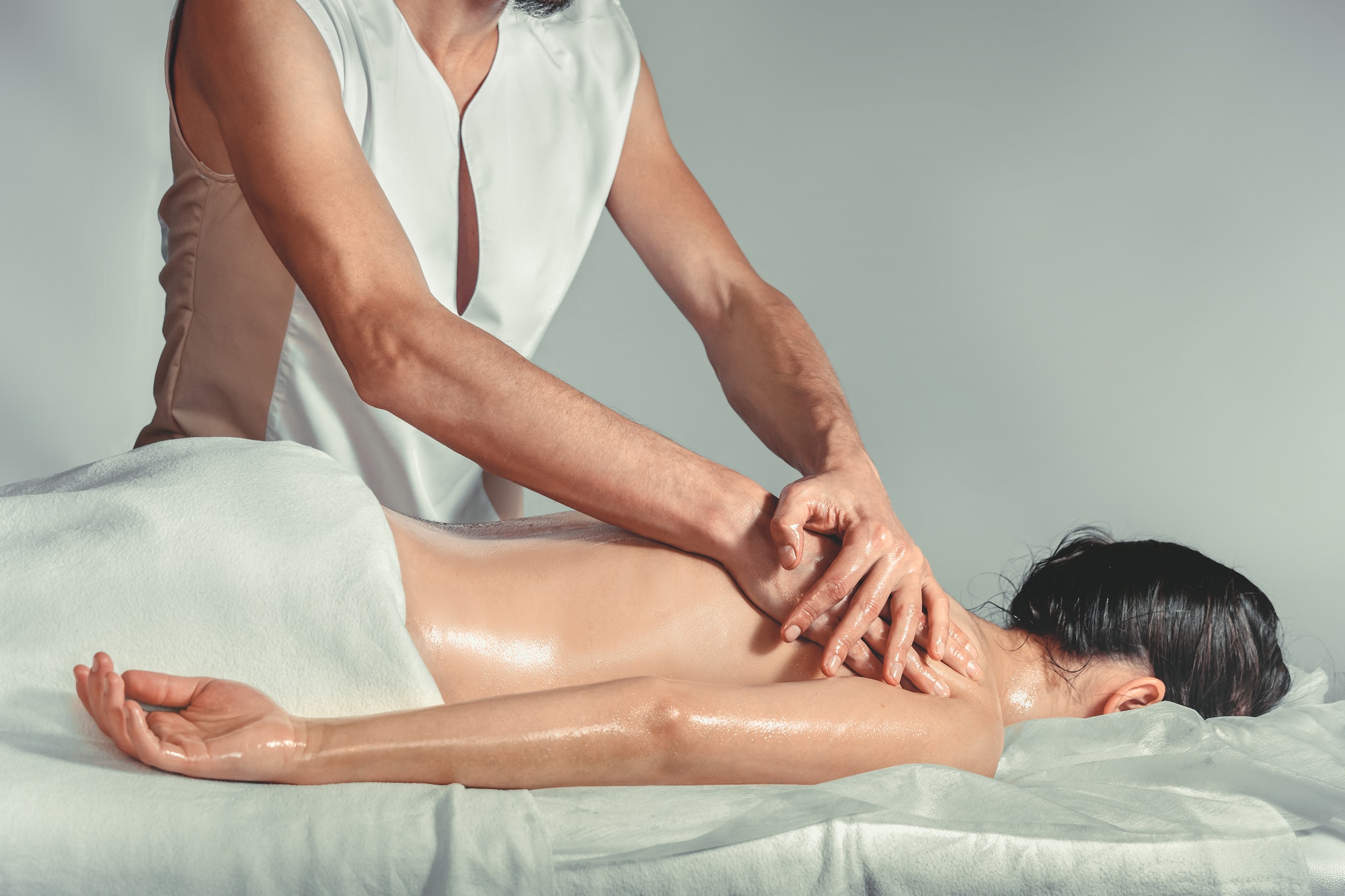massage-oil-therapy.jpg